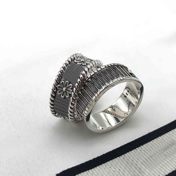 Anillo de pareja a rayas con letras para hombre y mujer, pulsera abierta, joyería de aleación de marca de lujo, moda Retro, 2021