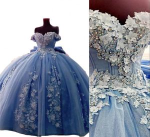2021 Lichtblauw Quinceanera -jurken Baljurk Off Shoulder Lace Crystal kralen Parels met bloemen Tule plus size zoete 16 feest P9478408