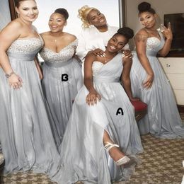 2021 Vestidos largos de dama de honor divididos africanos con cuentas una línea negro niñas invitados de boda ropa hecha a medida 220k