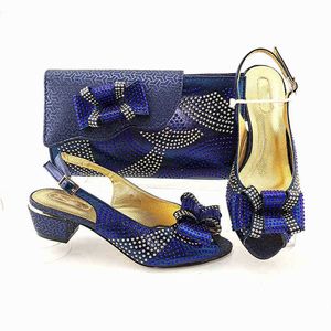 Zapatos italianos de tacón bajo para mujer, conjunto de bolso en Color Magenta, tacones cómodos, zapatos italianos de moda de lujo, estilo maduro, 2021