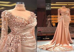 2021 Luxe naakt blush roze sexy prom -jurken High Neck Crystal Beading Long Mouwen Open Back Evening Dress Party Pageant Form4735357