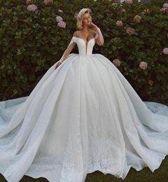 2021 luxe style arabe hors de l'épaule robe de mariée dentelle appliques paillettes robes de mariée saoudien dubaï plus taille vestido de novi1489135