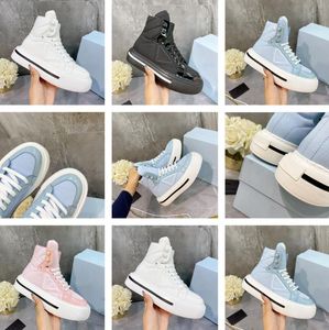 2021 Luxury Designer Women Chaussures de sport Baskets montantes Cuir brillant et doublure en nylon recyclé Re-Nylon Semelle intérieure amovible Mode Trendy Comfort A2 Taille 35-40