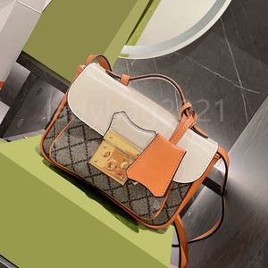 2021 Designers de luxe Classique Mode Messenger Portefeuilles Sacs à main Lady Lettre Plain Square Couvercle de verrouillage Compartiment intérieur Diamant Treillis Fil Fourre-tout Sacs d'embrayage