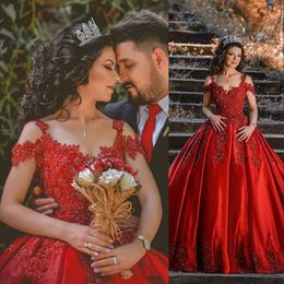 2021 Luxe Rode Quinceanera Jurken Baljurk Off Schouder Kant Applicaties Crystal Beads Plus Size Formele Partij Prom Avondjurken Robe de Mariage Chapel Train