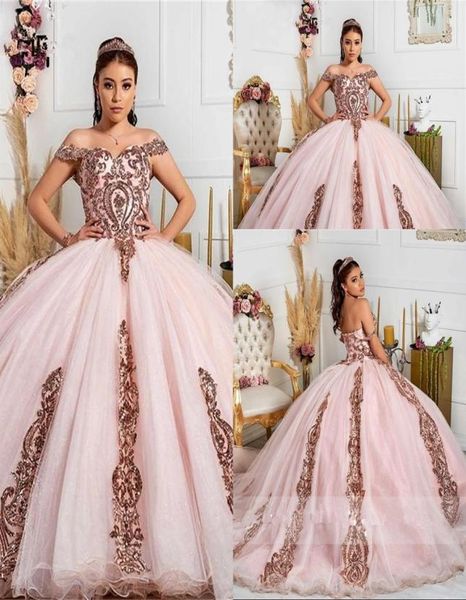 2021 Luxury Rose Gold Blush Rose pailled Lace Quinceanera Robe Bouche Puffy Off Épaule Sequins Sweet 16 PARTY PROY PROM Robe 2155464