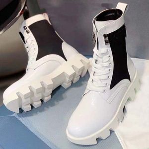 2021 Luxe Dames Designer Martin Laarzen Top-Level Mode Desert Boot Woman Korte Laarzen Herfst en Winter Sneeuw Boot 35-41 met doos