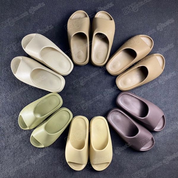 Designer Slides Slide Slipper Foam rnnr Earth Brown MXT Moon Grey Soot Core sliders Pantoufles Cream Yellow femmes mens SandalEfen #