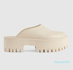 2021 Luxury Womens Sandals pour hommes pantoufles glissades concepteurs de bonbons couleurs plates talons hauts pantoufle de chariots jelly tongs glissades extérieures 396