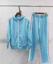 2021 hommes Designers Vêtements Mens Tracksuit Homme Sweat à capuche ou Pantalon Femmes Vêtements SPOWERS SPOEAUX FEMMES SURVIEU