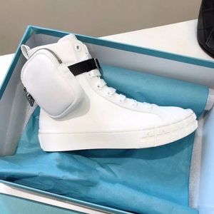 2021 Mens Designer Schoenen Wiel Re-Nylon Hoge Top Combat Sneakers met tas Wit Zwart Veterschoenen Flat Trainers White Black With Box 260