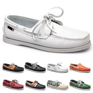 Chaussures de course en cuir pour hommes, style britannique 47, noir, blanc, marron, vert, jaune, rouge, mode, extérieur, confortable, respirant, 2021