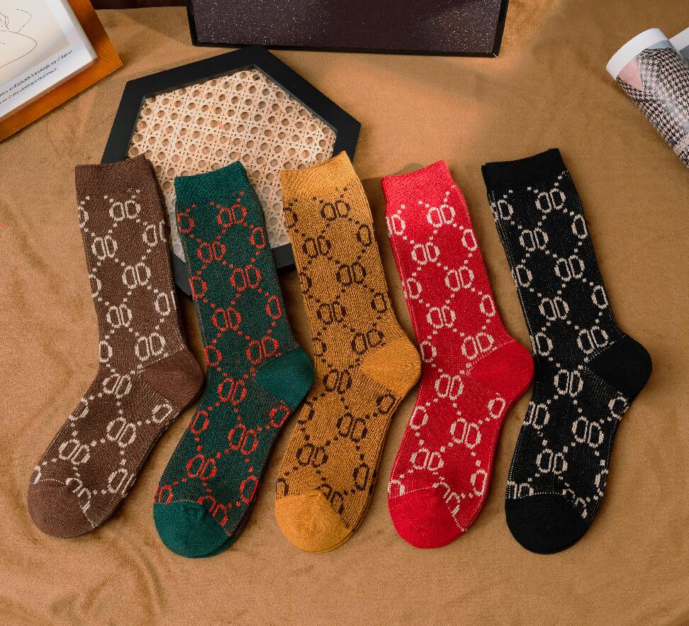 Erkek Çorap Bayan lüks pamuklu Çorap klasik Tasarımcı mektubu Çorap rahat 5 çift birlikte yüksek kalite Popüler trend