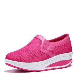 2021 Hommes Femmes Chaussures de course Top Qualité Mesh respirant Triple Noir Bleu Marine Rose Augmentation extérieure Coureurs Baskets Taille 35-42 WY34-1608