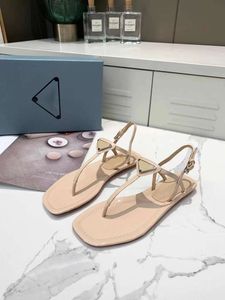 2021 Model Europese klassieke luxe stijl dames slippers mode sandaal schoenen slipperzool ronde, zacht leer