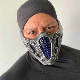 2021 Mortal Kombat Sub-Zero Scorpion Cosplay Máscaras PVC Media cara Halloween Juego de rol Traje Accesorios X0803237T