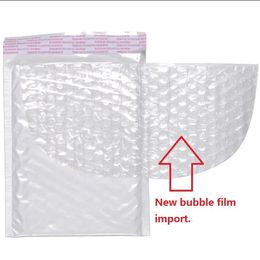 2021 NOVO 20x24cm Em branco Bubble Mailers Envelopes acolchoados Multi-função Material de embalagem Sacos de transporte Sacos de correio