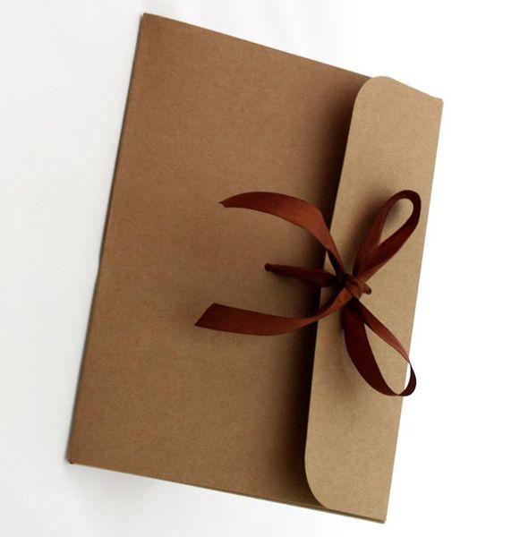 2021 nouveau 24 * 18 * 0.7cm sac de poche en papier kraft foulard mouchoir foulard en soie boîtes d'emballage carte cadeau enveloppe boîte pour cravate écharpe