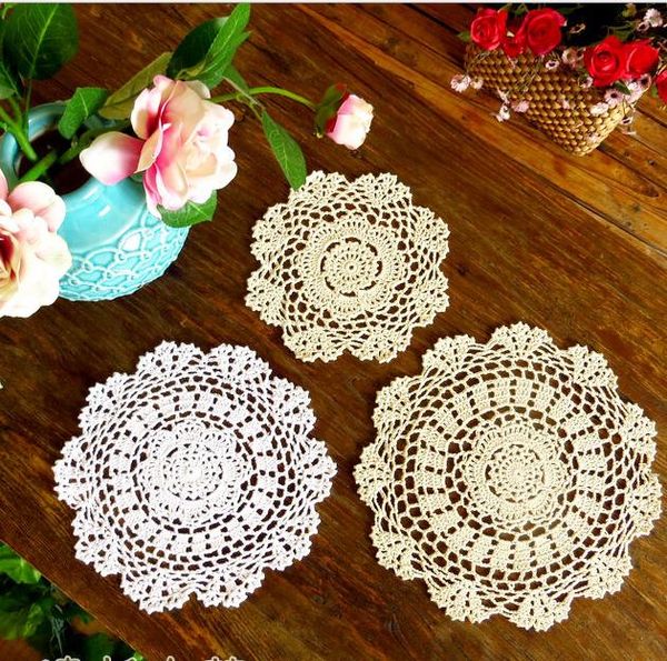 2021 Nuevo 30Piece patrón de ganchillo hecho a mano 3 diseños con ganchillo doilies taza alfombrillas alfombrillas mants posavasos redondo dial 20 cm colores personalizados