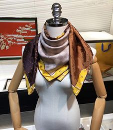 Foulard carré en soie pour femmes, 90cm, 90cm, quatre saisons, à la mode, style lettre fleur, mode occidentale, shawl9914202, nouvelle collection 2021