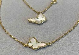 2021 Nouvelle arrivée V bracelet de forme papillon matériau en or et collier avec coquille blanche pour femmes bijoux de fiançailles Gift 1639069