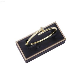 Bracelet doré Simple et exquis pour femmes, nouvelle collection 2021, meilleure vente