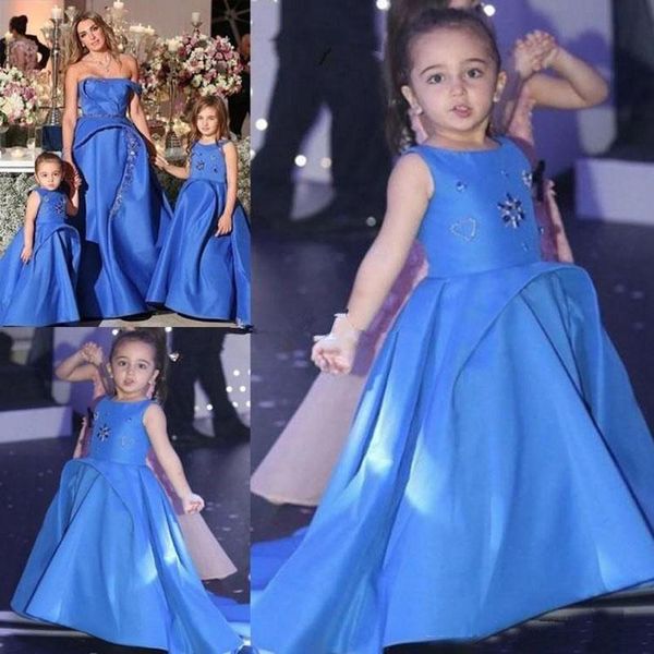 2021 Nuevos vestidos de desfile de niñas azules Joya Tren de barrido Cuentas de cristal Vestido de niña de flores Vestidos de fiesta de cumpleaños para niños Ropa de cosplay para niños AL7502