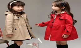 2021 New Childrens Ropa niña Autumn Princess Coat Color sólido de la sola zanja de pecho.