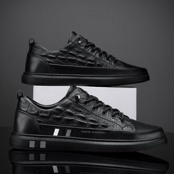 2021 nouvelles chaussures habillées en plein air pour hommes classiques avec des pointes en cuir sculptées chaussures de planche formelles italiennes b39