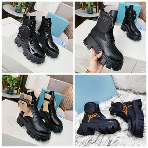 2021 Nouveau designers Monolith Cuir Bottes Roi Martin Amovible Nylon Pouch Grilles Semelle Semelle Derby Derby Mini Sac Mini Sac Treau High Boot Talon Chunky Boîte