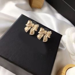 2021 nieuwe mode Knot parel strik oorbellen dames 925 zilveren naalden eenvoudige all-match sieraden