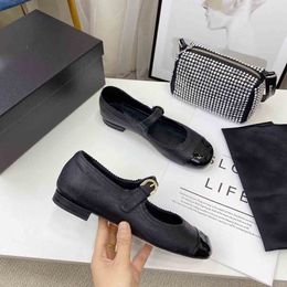 2021 Nieuwe modeshow Mary Jane Damesschoenen, goede kwaliteit Designer Mary Zhen Damesschoenen, Lente ontwerper Casual schoenen