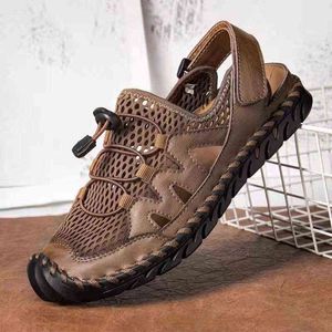 2021 Nieuwe sandalen heren hand gestikte comfortabele zomer strand sandalen casual outdoor ademend mannen gladiator sandaal mesh schoenen H220412