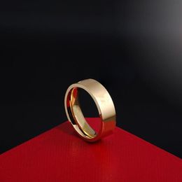 2021 Nuevos tornillos Destornillador Diseñador Anillos de amor para hombres Hombres Mujeres Fiesta Boda Pareja Amantes Regalo Joyería de lujo con logotipo Origi278P