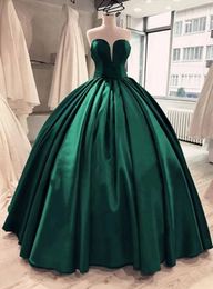 2021 Nieuwe Sexy Sweetheart Green Satin A-lijn Quinceanera Jurken Ruched Lace-up Sweet 16 Jurk Debutante Prom Party Dress Custom Made 021