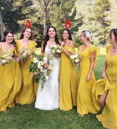 2021 nuovi semplici abiti da damigella d'onore lunghi in chiffon economici Bohemian scollo a V Sweep Train Plus Size Abito da ospite per un matrimonio Abiti da damigella d'onore