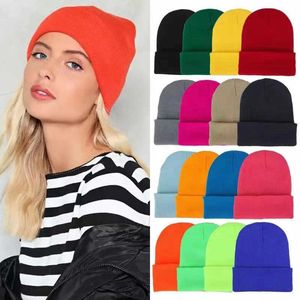 2021 nouveaux chapeaux d'hiver pour femmes hommes bonnets tricotés solide Cool chapeau filles automne femme Bonnet chaud Bonnet casquette décontractée en gros