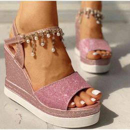 2021 Nouvelles femmes sandales compensées été perle cloutée détail plate-forme sandales boucle sangle peep toe fond épais chaussures décontractées dames Y220521