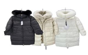 2021 Nouvelle veste de fourrure pour femmes longues parkas longs avec manteau d'hiver femelle à capuche