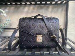 Hoogwaardige schoudertas vrouw metis handtas lederen handvat merkontwerper bloemen letters checkers plaid louise portemonnee vutton crossbody viuton tas