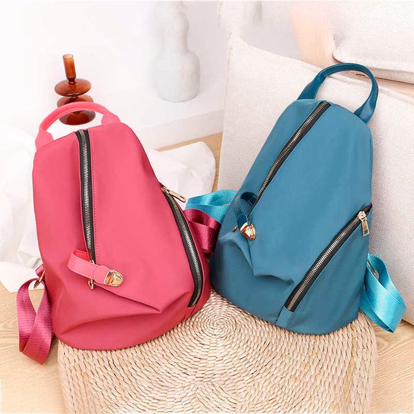 2021 Nylon Femmes Fashion Sacs à dos Jeunes Dames Sac à dos Étudiant Sac Scolaire pour adolescentes Sac de voyage MOCHILAS X0529