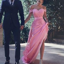 2021 hors épaule sirène robes de bal romantique rose dentelle appliques robes de soirée avec ceinture en satin robe de fiesta de gala