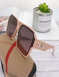 2021 Oversized Vierkante Gepolariseerde Zonnebril Vrouwen Mode Grote Frame Zonnebril Mannen Naakt Roze Designer Shades UV409261661