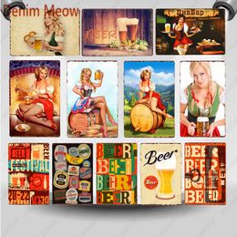 2021 Pin Up Sexy Girl Drink Beers Metal Tin Sign Vintage Mur Mur Affiche Sexy Lady Boissons froides Shabby Chic Plaque Pub Club Casino Print Decor