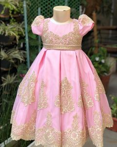 2021 Dentelle rose Perlée A-Line Flower Girl Robes Fashion Tulle Elegant Lilttle Enfants Anniversaire Birthding Wedding Robes ZJ02
