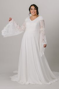 2021 Plus La Taille A-ligne Boho Robes De Mariée Modestes Manches Longues Cloche Col En V Simple Mousseline De Soie Informelle Robes De Mariée Robe De Mariée Sur Mesure