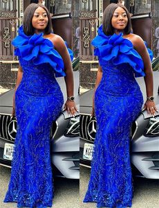 2021 Plus Size Arabisch ASO EBI Royal Blue Mermaid Prom Dresses Kant Beaded One Shoulder Avond Formal Party Second Reception Jurken Jurk ZJ630