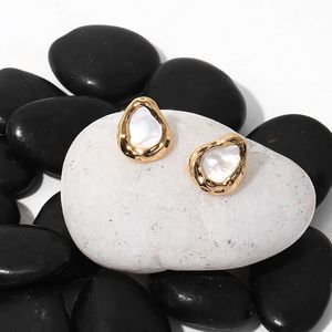 2021 Populaire Koreaanse retro elegante water drop shell oorbellen vrouwelijke onregelmatige ingelegd schattige messing sieraden geschenken meisjes