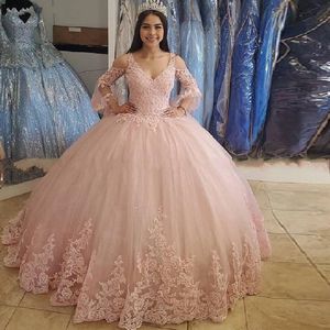 2021 Prinses Baljurk Quinceanera Jurken Roze Lace Up Applicaties Sweet 16 Dress voor 15 jaar Prom Pageantjurken Custom Kralen V-hals Off Shoulder