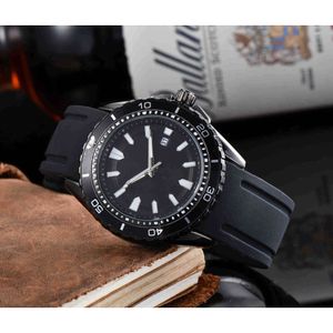 2021 Product XT Night Glow-horloge voor heren, 3-naalds kalender, tweede run